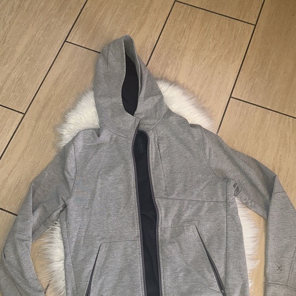 Lululemon Men’s Front Zip Jacket/ Sweater - Picture 2 of 9